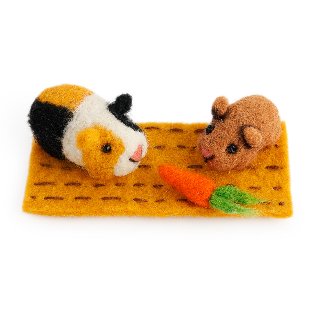 NEW Patch & Baby Squeak Guinea Pig Set